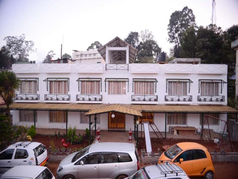 Hotel Sapphire Grand Udagamandalam Exterior foto