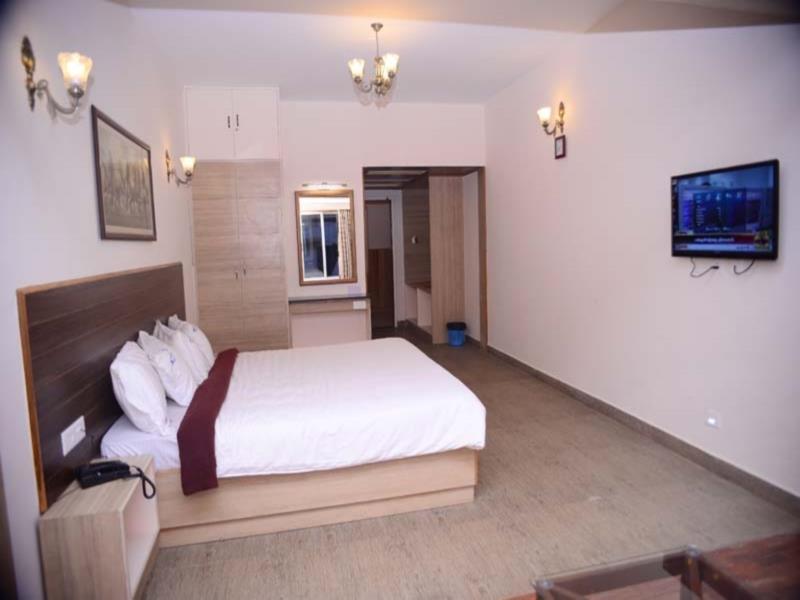 Hotel Sapphire Grand Udagamandalam Exterior foto