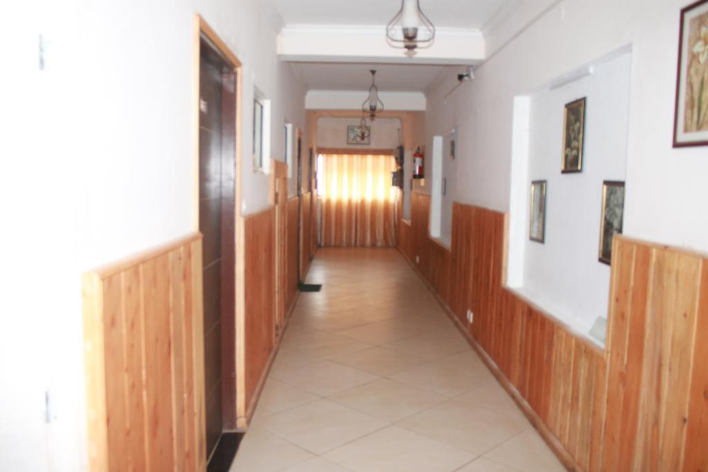 Hotel Sapphire Grand Udagamandalam Exterior foto